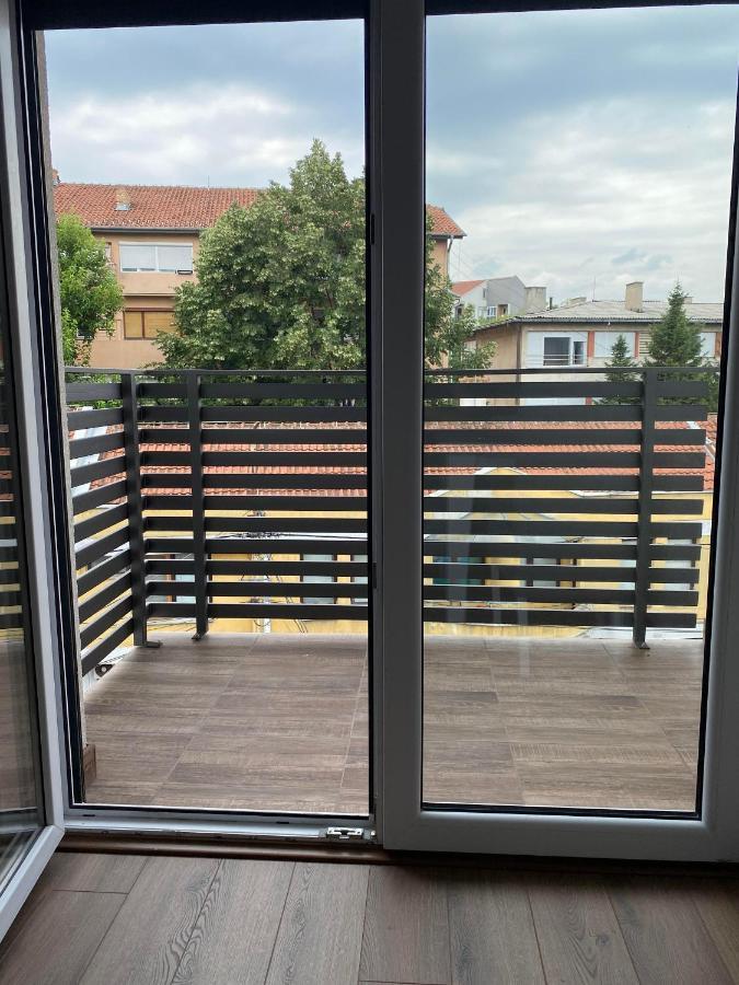 Dom Apartmani Κραγκούγιεβατς Εξωτερικό φωτογραφία